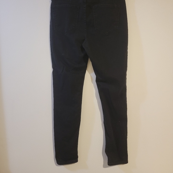 Old Navy Skinny Jeans - Picture 3 of 7